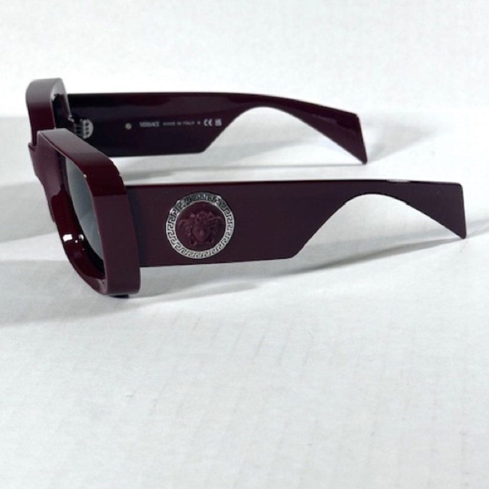 Versace Mod 4473-U 5487/87 Sunglasses Burgundy New Authentic - Picture 5 of 5
